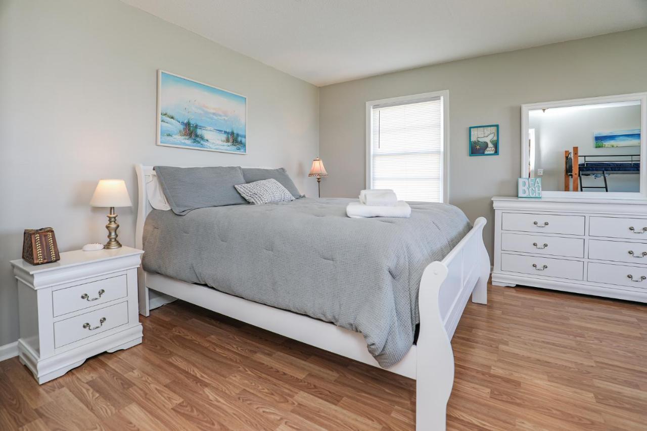 Spacious Home With Waterfront View-Welcome Pets Sneads Ferry Buitenkant foto