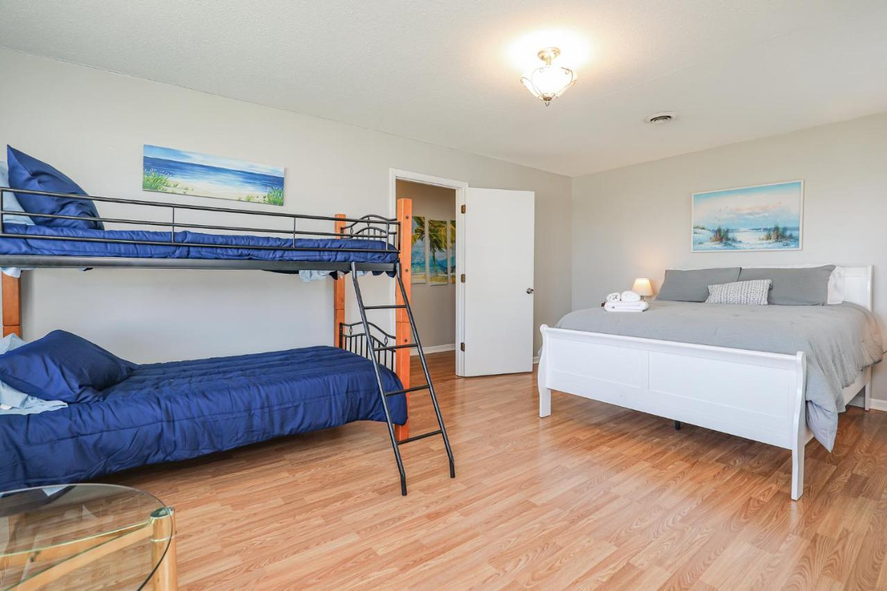 Spacious Home With Waterfront View-Welcome Pets Sneads Ferry Buitenkant foto