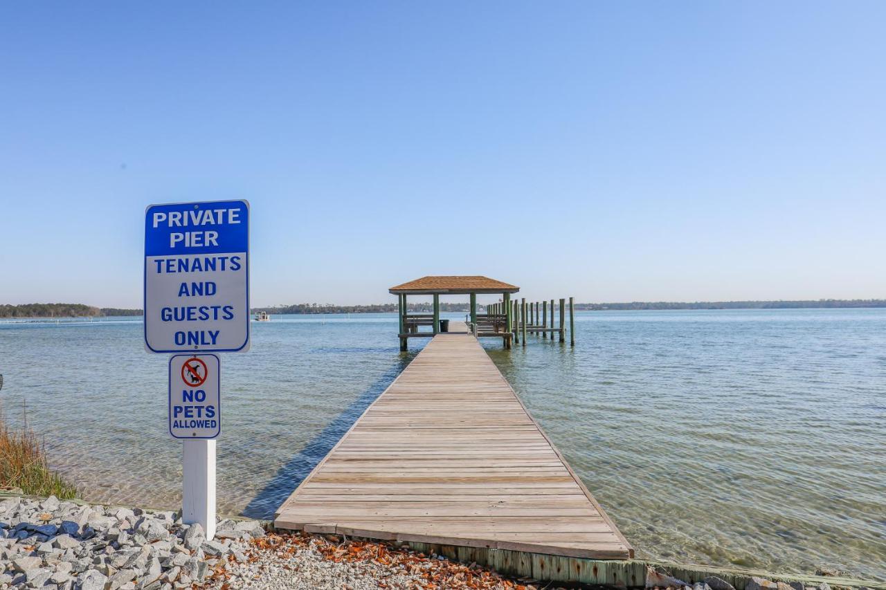 Spacious Home With Waterfront View-Welcome Pets Sneads Ferry Buitenkant foto