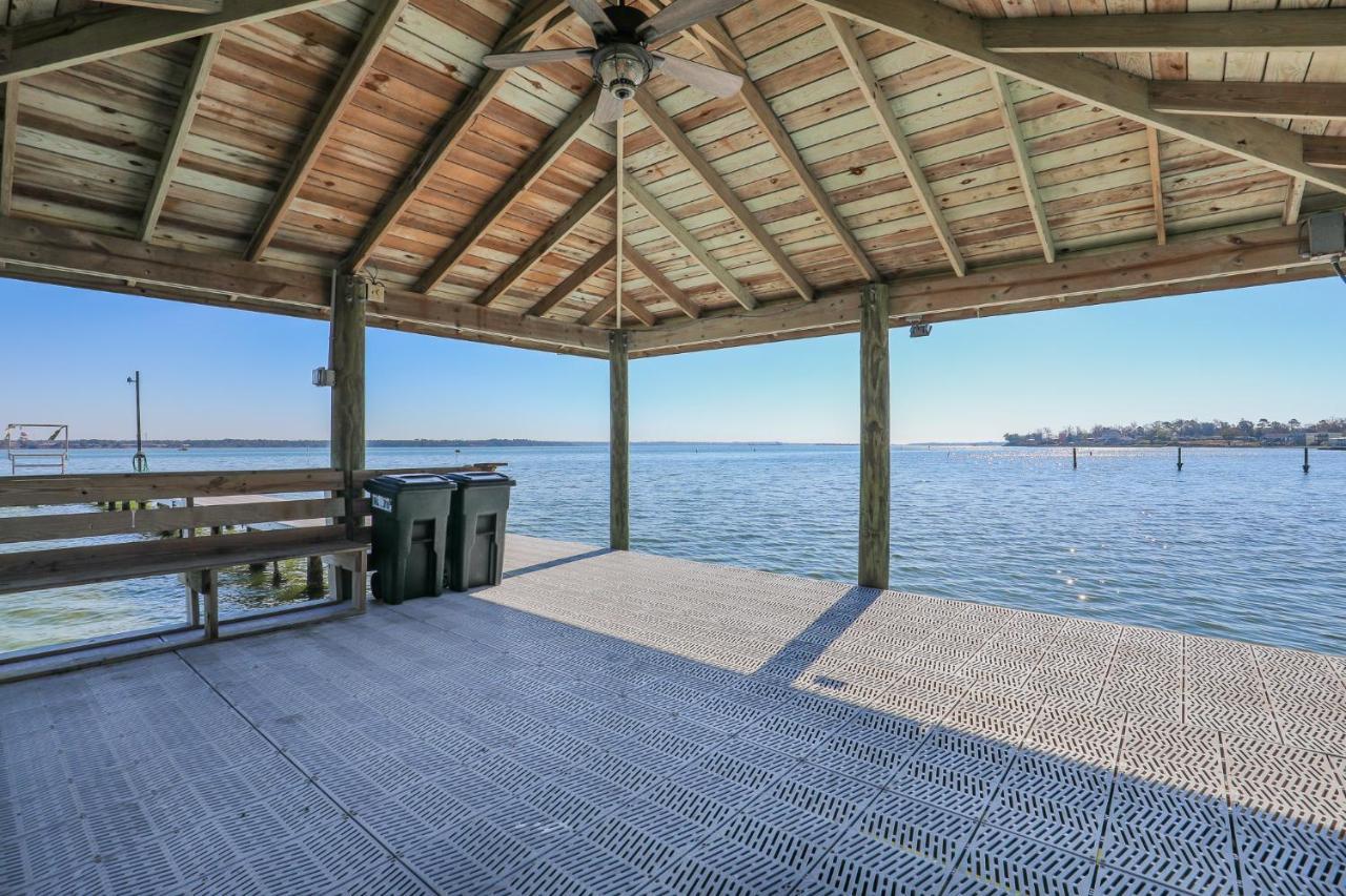 Spacious Home With Waterfront View-Welcome Pets Sneads Ferry Buitenkant foto