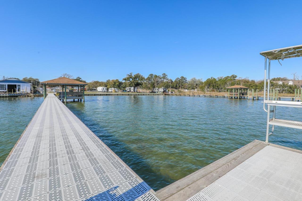 Spacious Home With Waterfront View-Welcome Pets Sneads Ferry Buitenkant foto