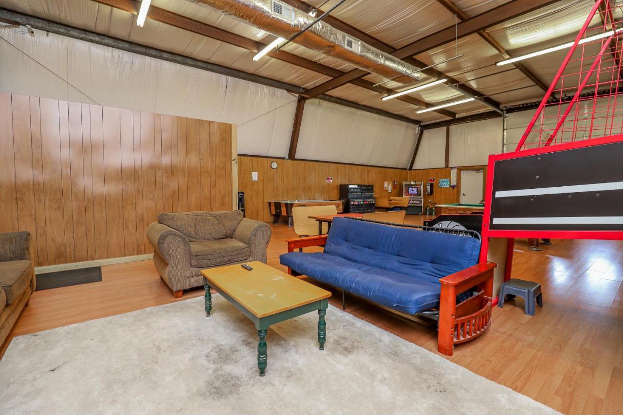 Spacious Home With Waterfront View-Welcome Pets Sneads Ferry Buitenkant foto
